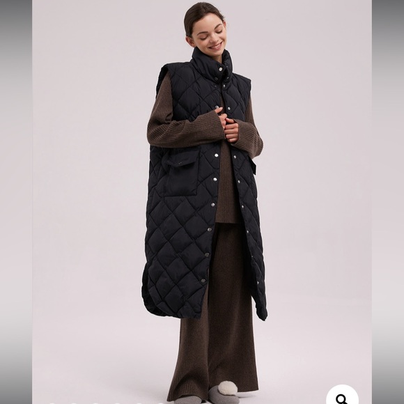 NEW nap Buttoned Sleeveless Puffer Coat - Picture 9 of 13